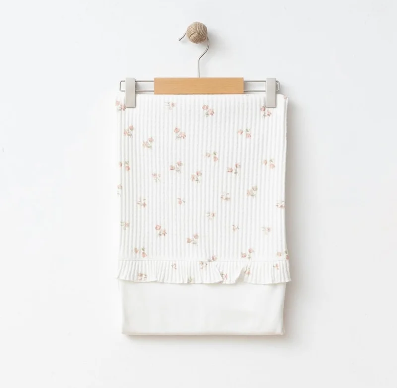  Küçük Çiçekler Beyaz Battaniye 