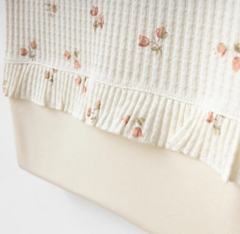  Küçük Çiçekler Krem Battaniye 