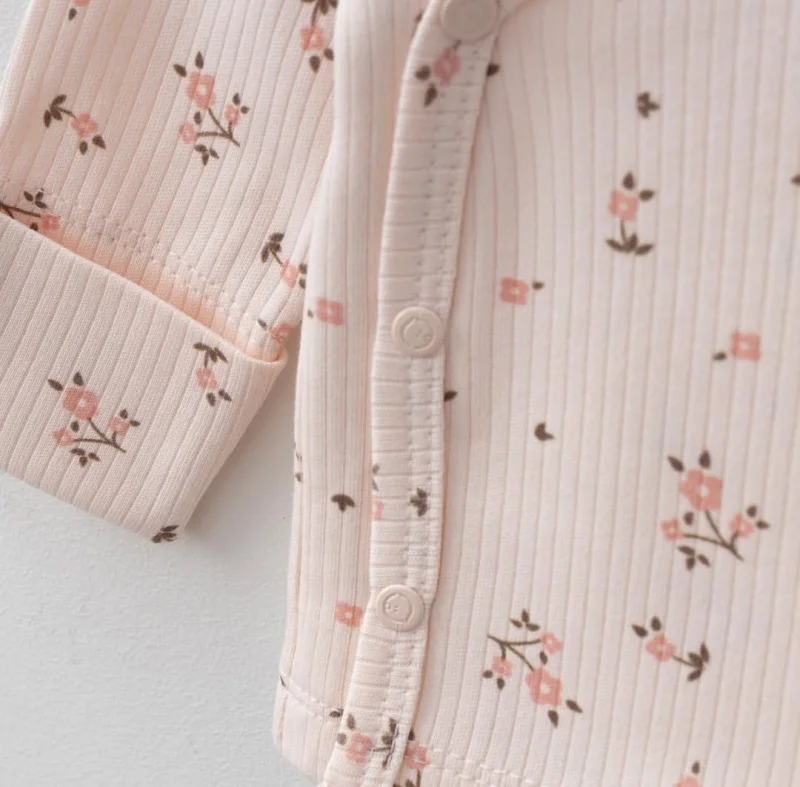 Çiçek Desenli Somon Yenidoğan Takım 