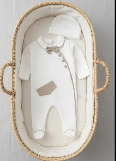 Papyonlu Kahverengi Bebek Tulum Şapka 