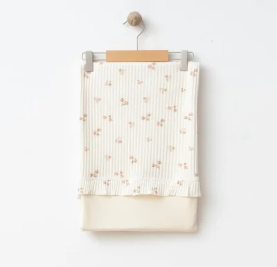  Küçük Çiçekler Krem Battaniye 